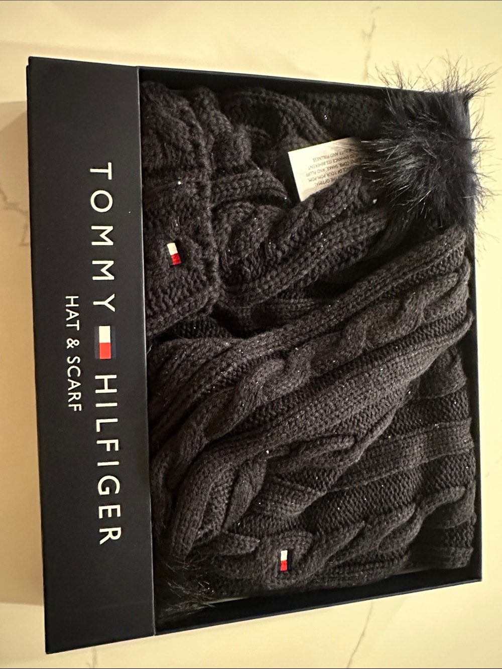 Tommy Hilfiger Cable-Knit Hat & Scarf Gift Set